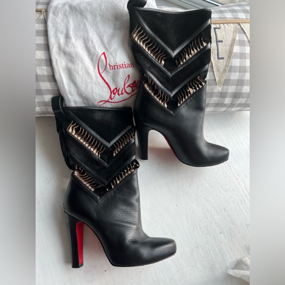 Louboutin heeled boots size 38.5 - Picture 6 of 8